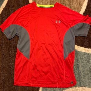 Men’s Under Armour shirt